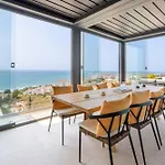 Hébergement de vacances Luxury House With Private Pool, Jacuzzi And Wellness *