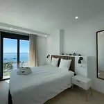 Luxury House With Private Pool, Jacuzzi And Wellness *