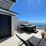 Hébergement de vacances Luxury House With Private Pool, Jacuzzi And Wellness *