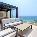 Luxury House With Private Pool, Jacuzzi And Wellness Hébergement de vacances Málaga