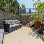 Luxury House With Private Pool, Jacuzzi And Wellness Hébergement de vacances *