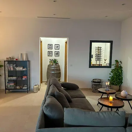 Luxury House With Private Pool, Jacuzzi And Wellness Hébergement de vacances Málaga