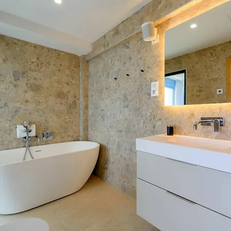 Сasa de vacaciones Luxury House With Private Pool, Jacuzzi And Wellness Málaga