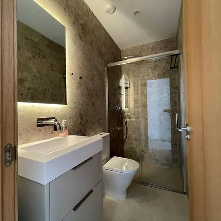 Luxury House With Private Pool, Jacuzzi And Wellness *