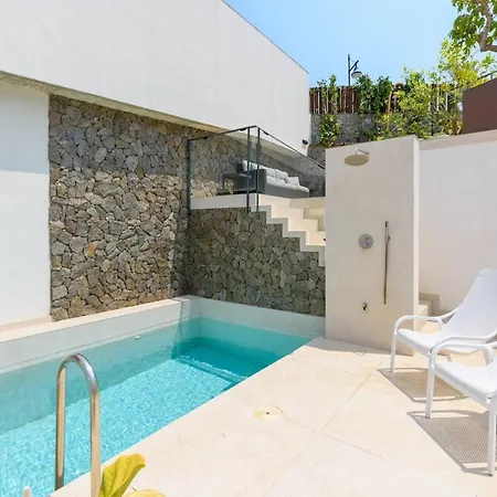 Luxury House With Private Pool, Jacuzzi And Wellness Сasa de vacaciones